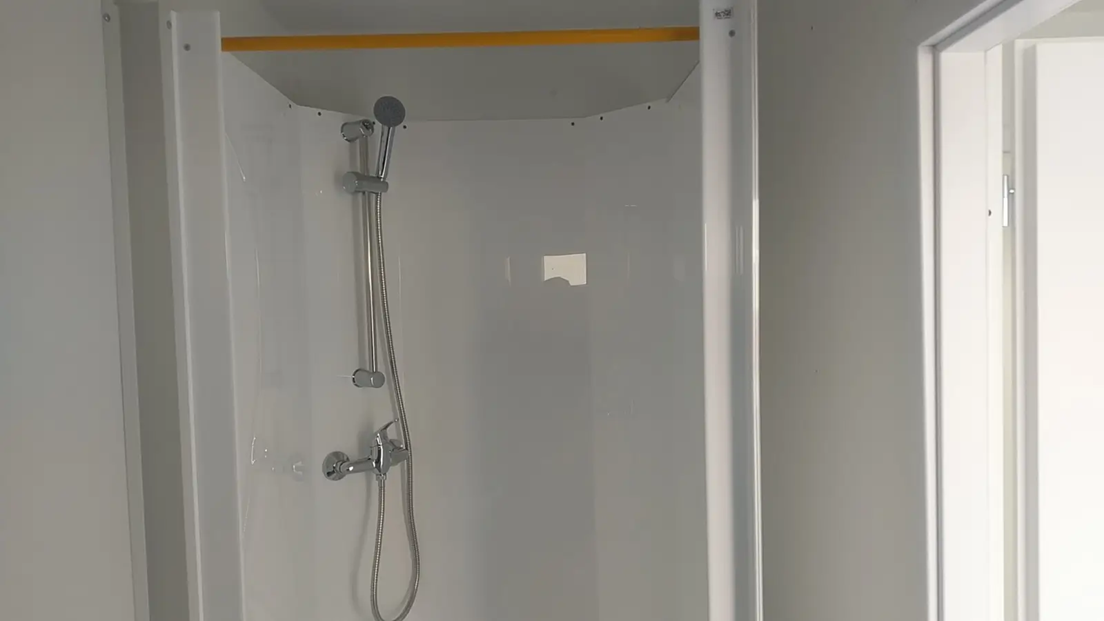 Kombinované sprchové a WC kontajnery